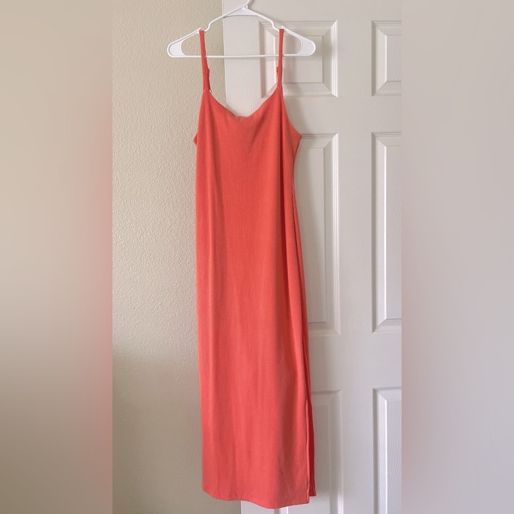 VICI coral/orange maxi dress w/side slit